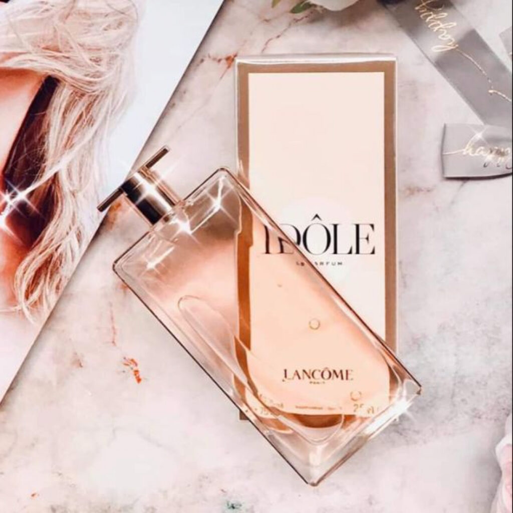Lancome Idole mở ra một bầu trời nữ tính những cánh hoa hồng kiêu sa len lỏi giữa sự nên thơ, quyến rũ của xạ hươngLancome Idole mở ra một bầu trời nữ tính những cánh hoa hồng kiêu sa len lỏi giữa sự nên thơ, quyến rũ của xạ hương